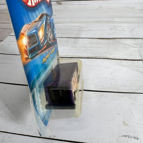 Hot Wheels Lot of 4 – Carded (Package Wear) Ambulance Jaguar Street Cleaver - Picture 14 of 16